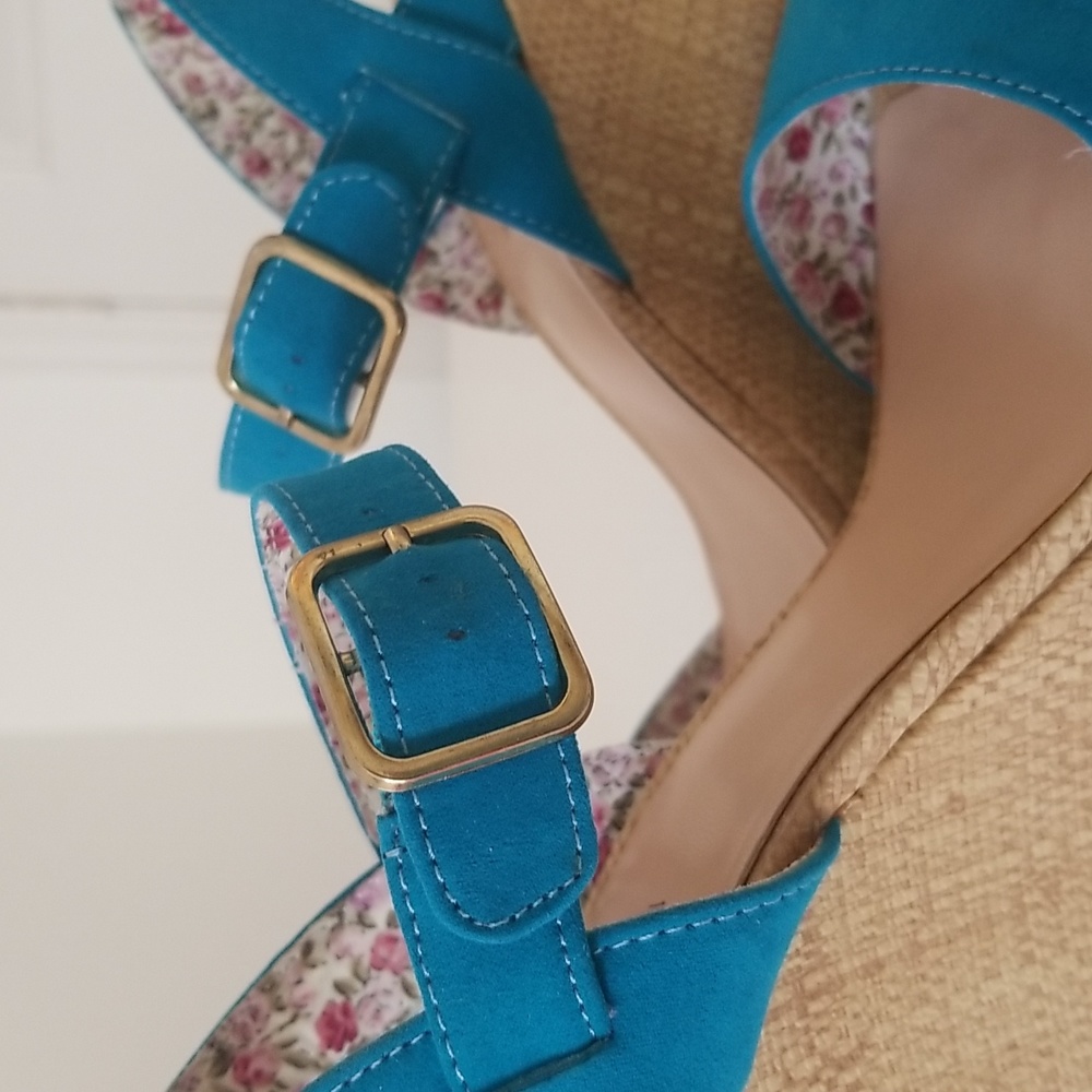 Turquoise Wedges - Picture 5 of 7